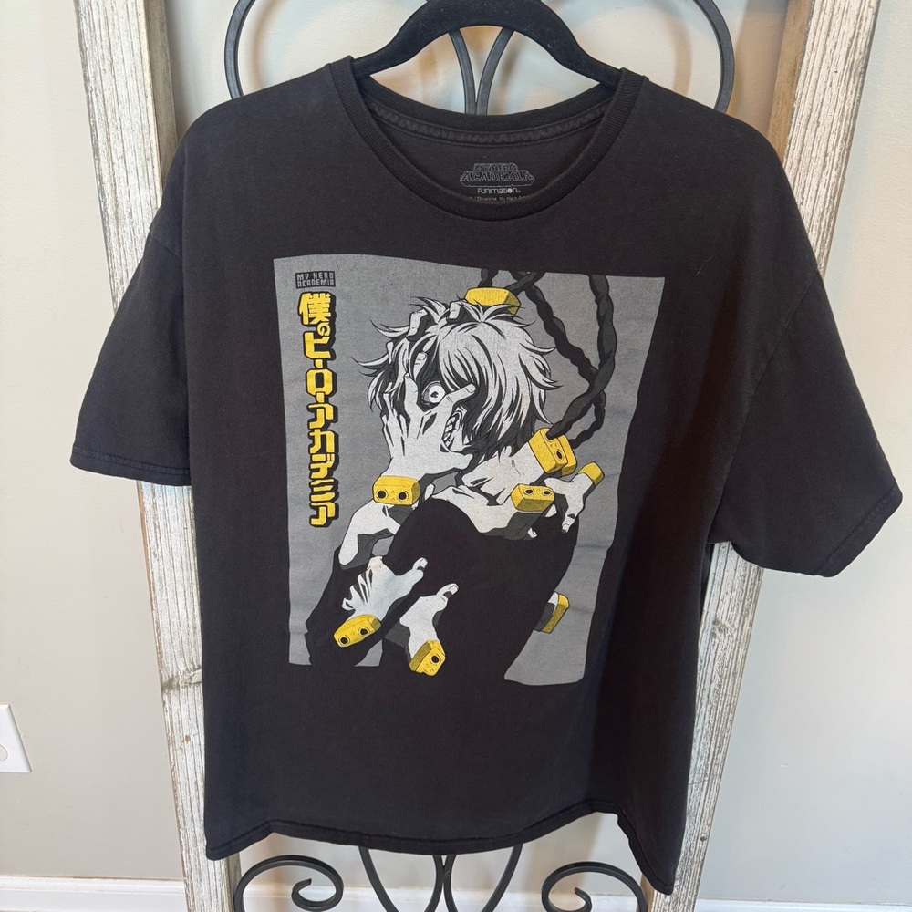 My Hero Academia Black‎ Graphic T-Shirt with Anime Design Funimation Size XL